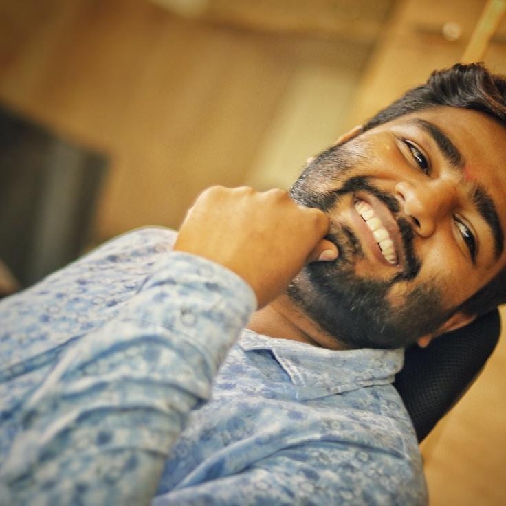 Portrait of Kai Srinivasan meditation instructor